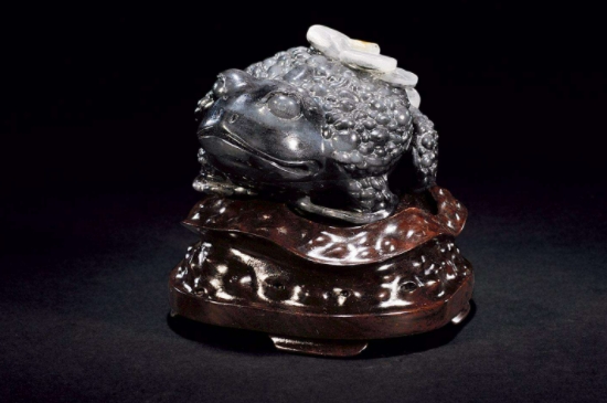 三足金蟾最忌讳什么生肖  第8张