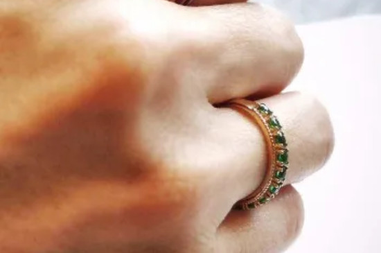 女性戒指戴哪个手  第3张