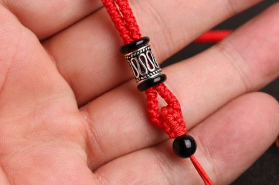 黑绳和红绳有什么含义  第2张