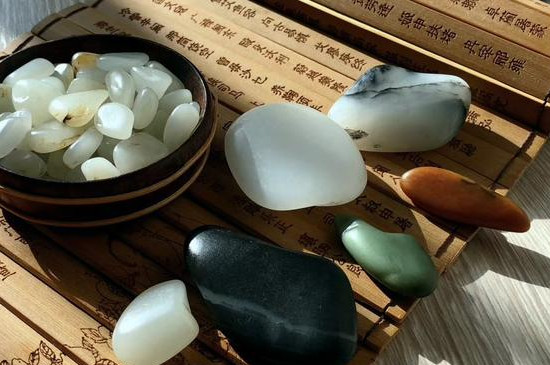 和田玉有僵必定是籽料吗  第2张