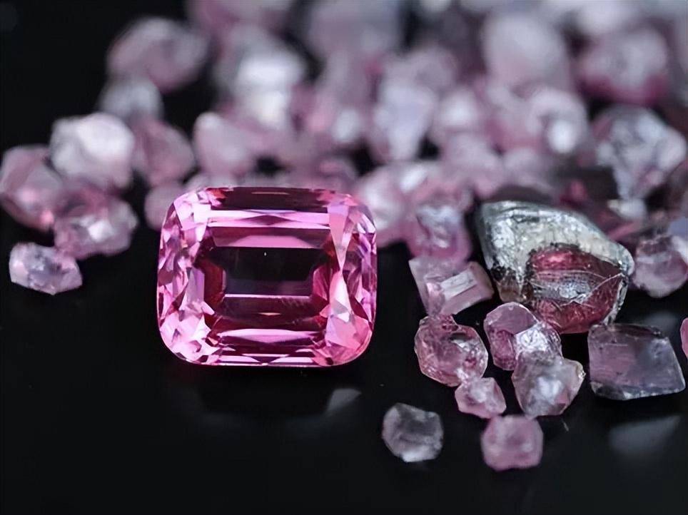 为什么说尖晶石是珠宝圈里的隐世高手?  第3张