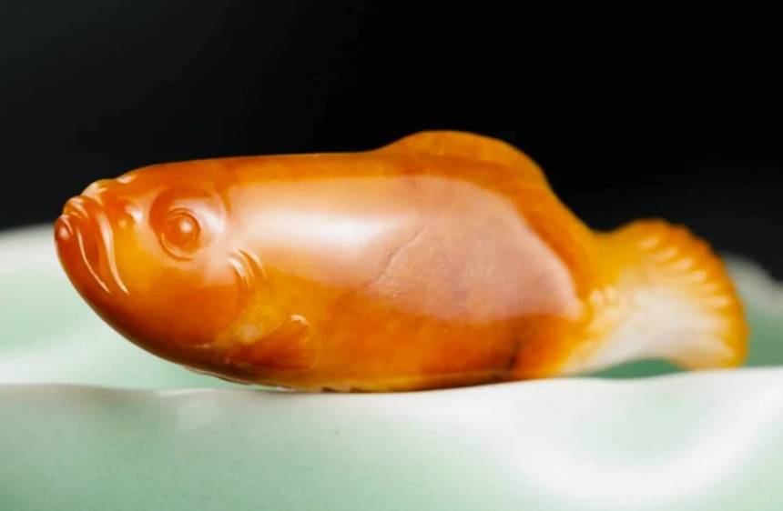 黄沁上手变石头？和田籽料“争上游”究竟能不能玩？  第6张