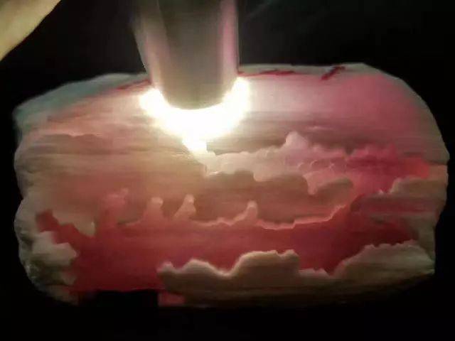 翡翠除了帝王绿，还有哪些价值上亿?  第4张