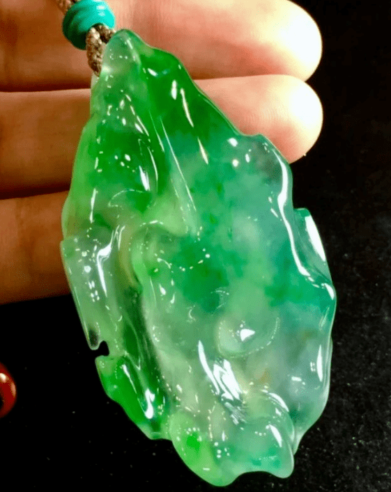 翡翠，越戴水头越好？实际情况是这样的  第7张