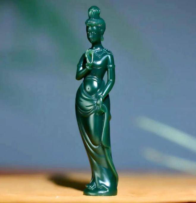 和田玉带色料价格还在涨?涨了又涨!  第12张