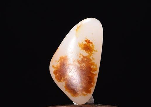 为什么和田玉籽料的价格越来越贵了？  第2张