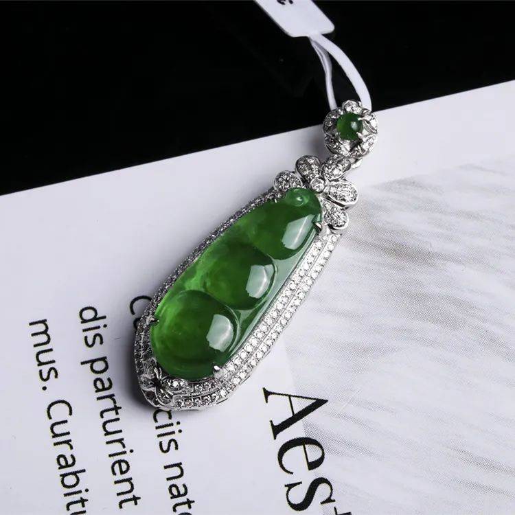 翡翠挂件有三美，哪一种最吸引你？  第4张