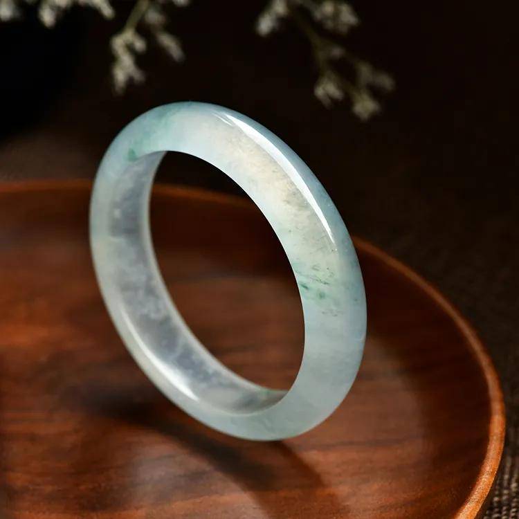 圆条手镯比扁条手镯贵？看看便知！  第11张