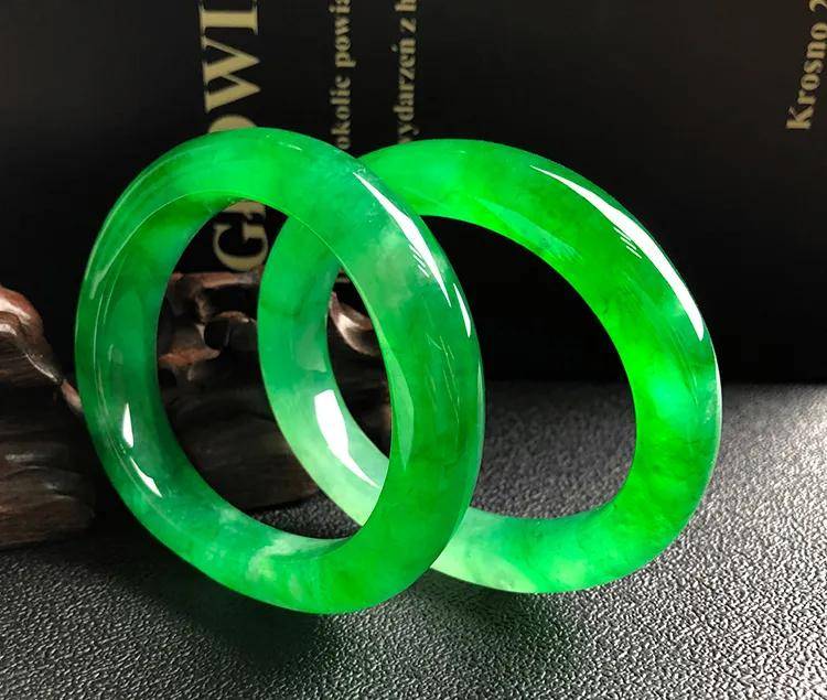 圆条手镯比扁条手镯贵？看看便知！  第10张