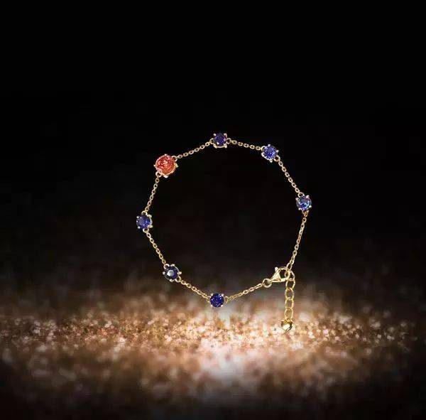 女人首饰盒里为什么需要这6件首饰  第3张