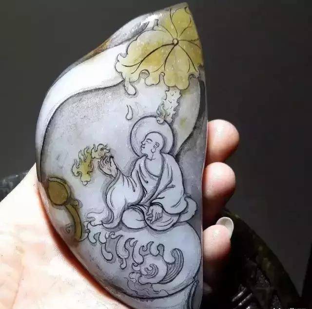 奇特小众有品位——翡翠俏色雕刻作品欣赏  第2张