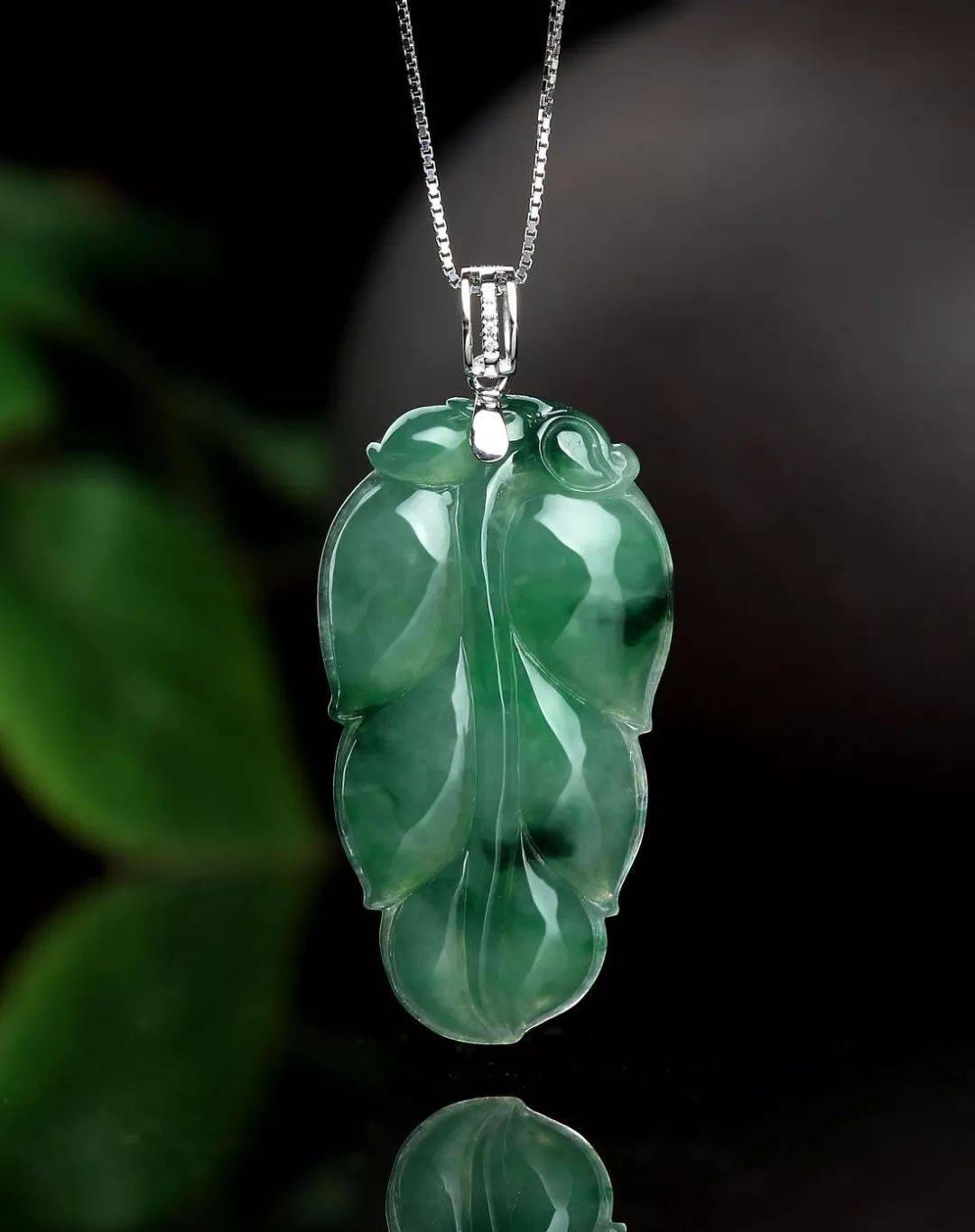 叶子赋予翡翠新的意义，而翡翠给了叶子永恒！  第7张