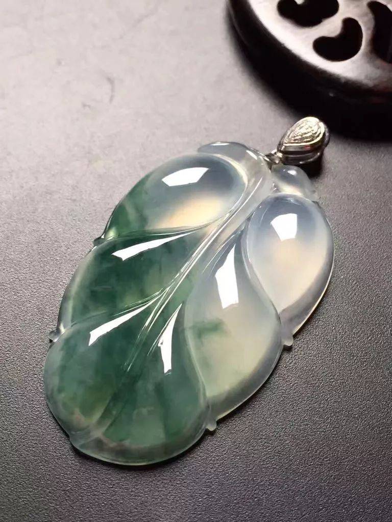 叶子赋予翡翠新的意义，而翡翠给了叶子永恒！  第5张