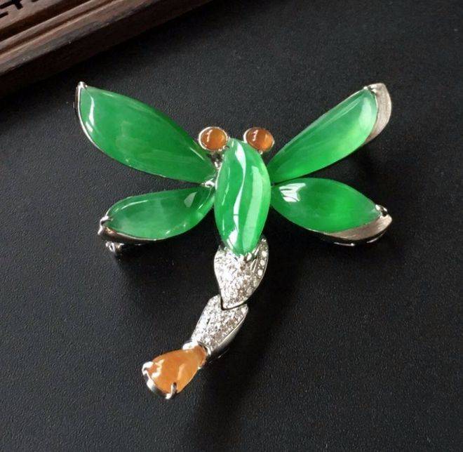 戒指、手镯和如意，哪些翡翠饰品和中式婚礼更搭？  第24张