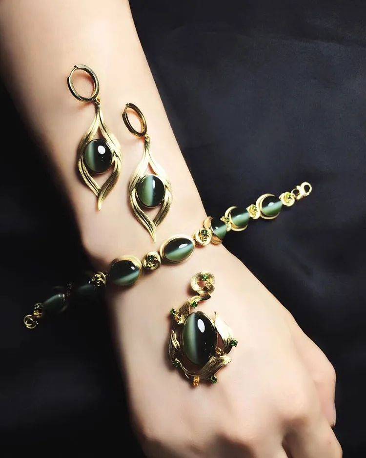 现今不买翡翠要买和田玉碧玉，你是否还对碧玉了解不深？  第4张