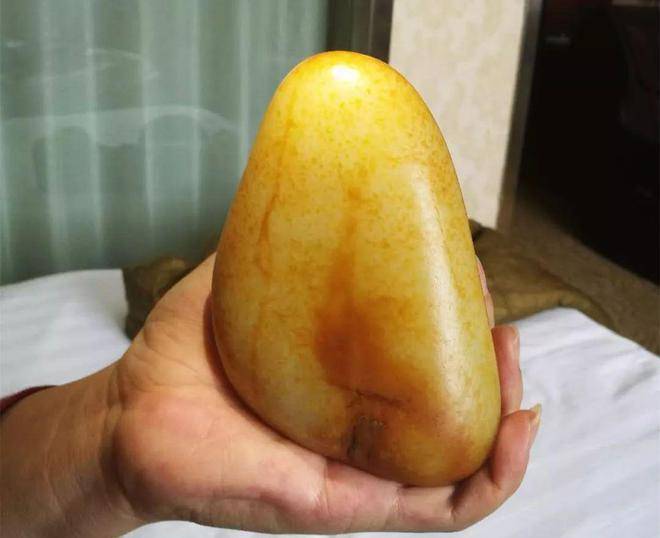 和田玉籽料为什么会有皮？有多少种皮？  第2张