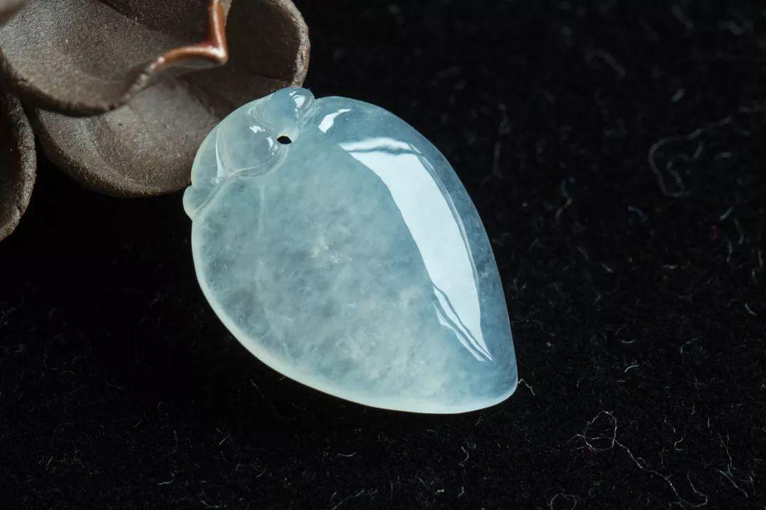 新买的翡翠需要去掉表面的蜡吗？很多人都不懂！  第3张