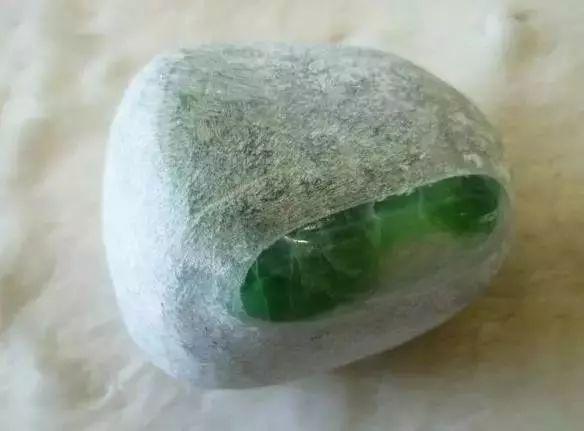 黄金十月，你入手了多少名不副实的“天价”翡翠  第12张