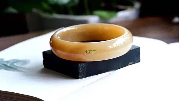 石英岩是如何“冒充”和田玉的?新手留意!  第6张