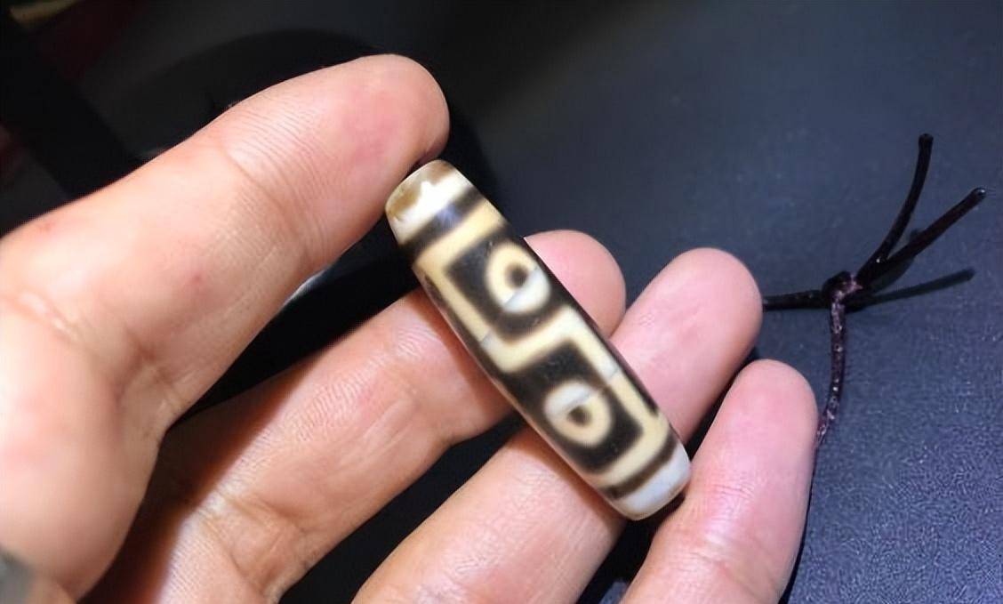 一颗就能卖上千万？古代天珠也是人工制造，为何现代天珠却不值钱  第4张