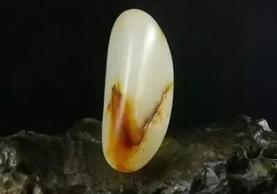 和田玉一般都有哪些瑕疵呢？！  第2张