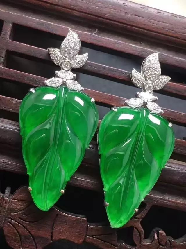 极品玻璃种翡翠，花700块就能买到？知道真相后你可千万别晕倒！  第18张