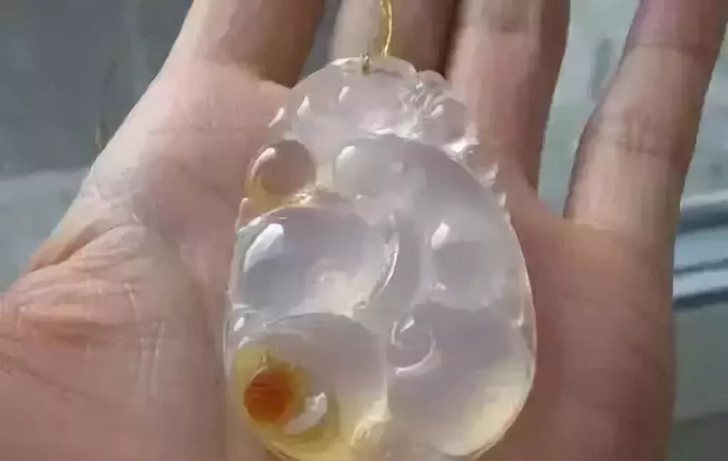 极品玻璃种翡翠，花700块就能买到？知道真相后你可千万别晕倒！  第3张