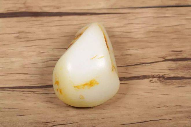 还是不玩和田玉了，一个白度都这么麻烦  第7张