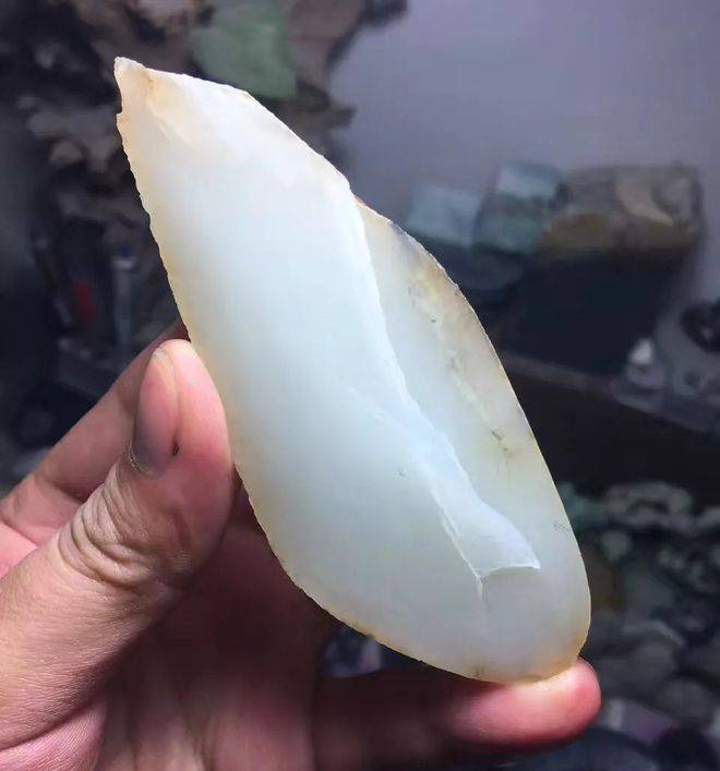 还是不玩和田玉了，一个白度都这么麻烦  第16张