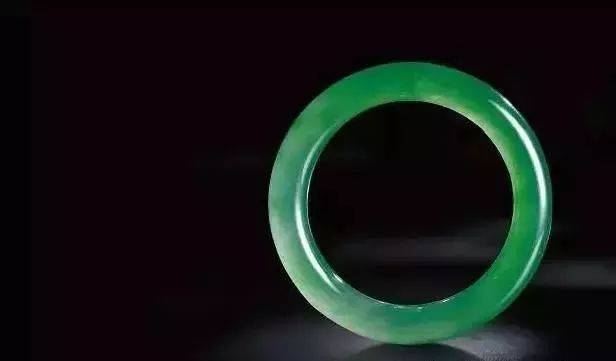 翡翠的辩色“十字决”，教你快速看清翡翠！  第4张