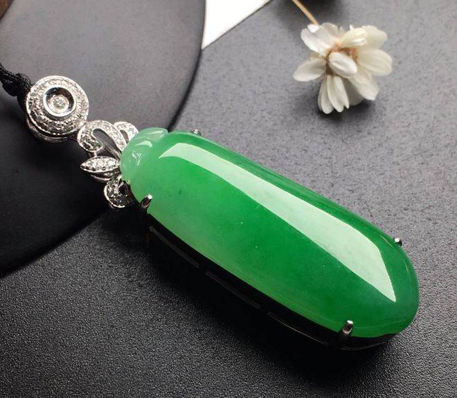 都知道翡翠是“玉石之王”，但这个称号的真实来历却是这首诗！  第16张