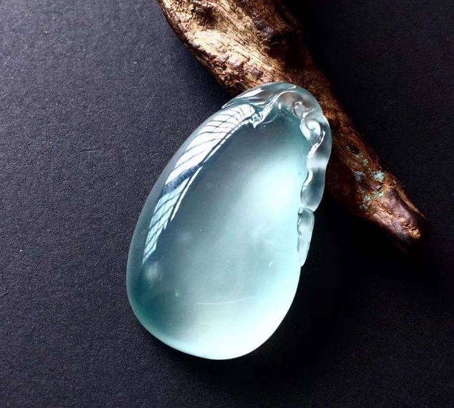 都知道翡翠是“玉石之王”，但这个称号的真实来历却是这首诗！  第7张