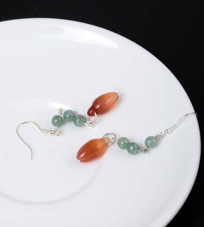 都知道翡翠是“玉石之王”，但这个称号的真实来历却是这首诗！  第25张