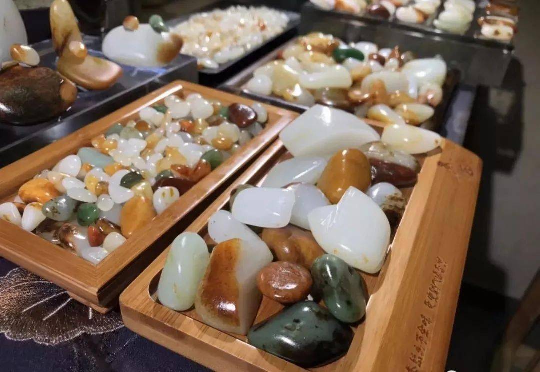 玉石利益链，谁赚的钱最多？  第4张