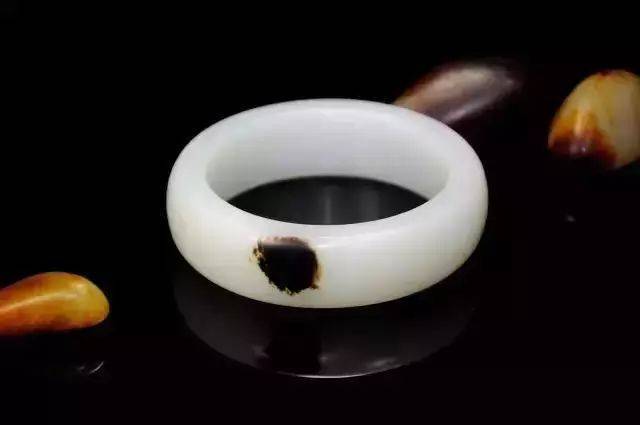 这些鬼话千万别信！特别是玉石界这八大鬼话  第9张