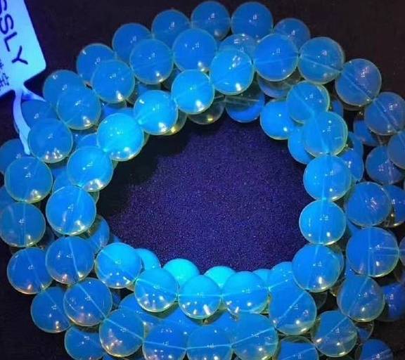 蜜蜡反白，是染色！蜜蜡无香，必是假！真是这样吗？  第2张