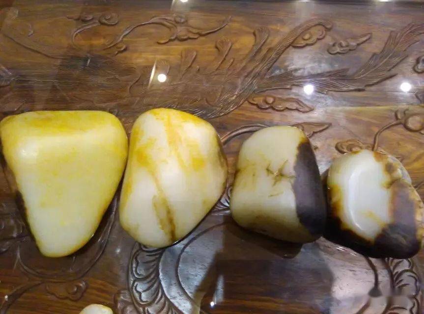 行家上手籽料，这四大感觉很关键  第2张