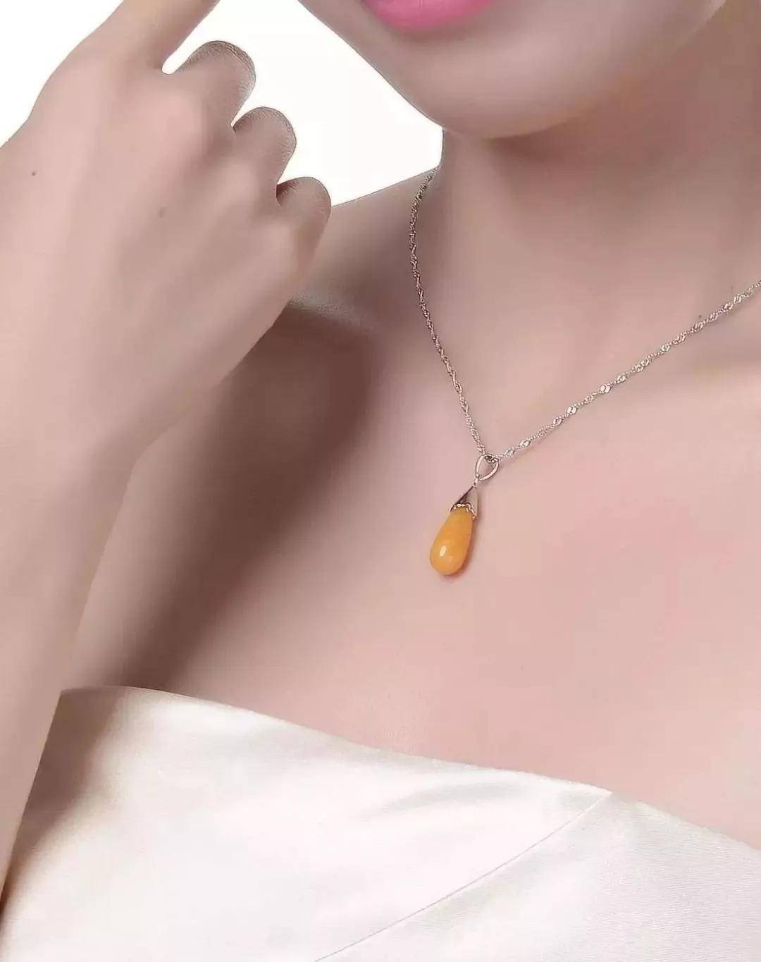 吊坠都爱做成水滴型？是什么原因呢？  第3张