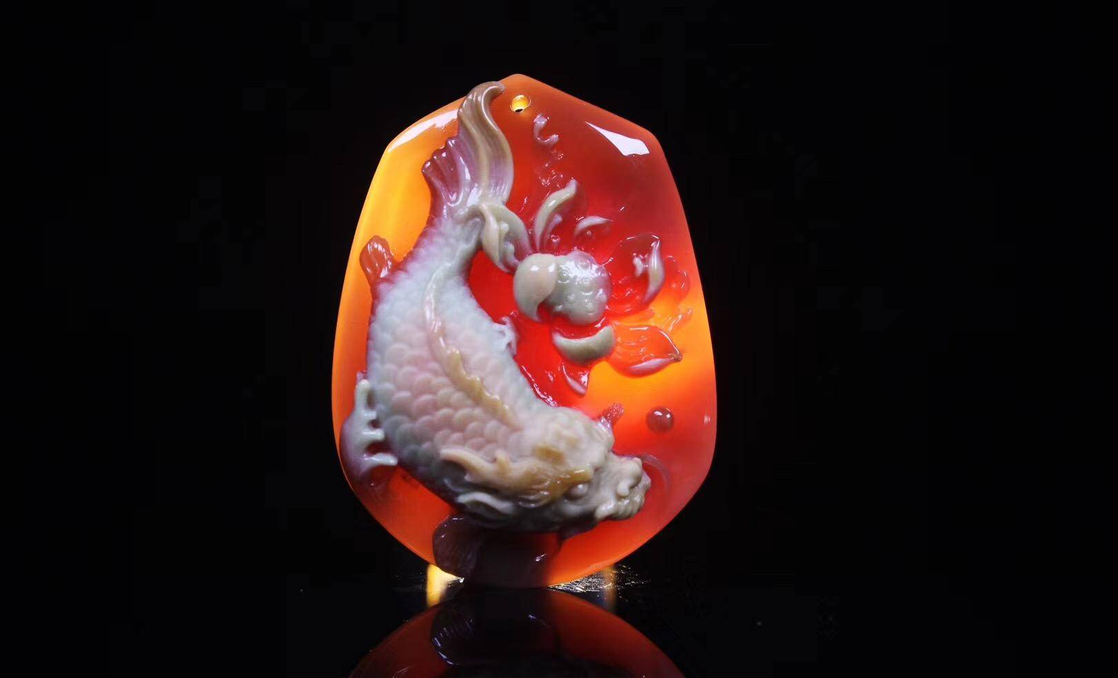 阿拉善玛瑙不愧为沙漠精灵，用它来做雕刻简直就是一场视觉盛宴  第7张