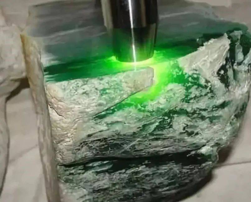 翡翠傻傻分不清?历史上的五大“名玉”  第4张