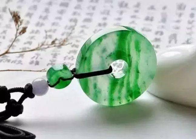 翡翠中有这样的金丝，价格立马翻几倍！  第7张