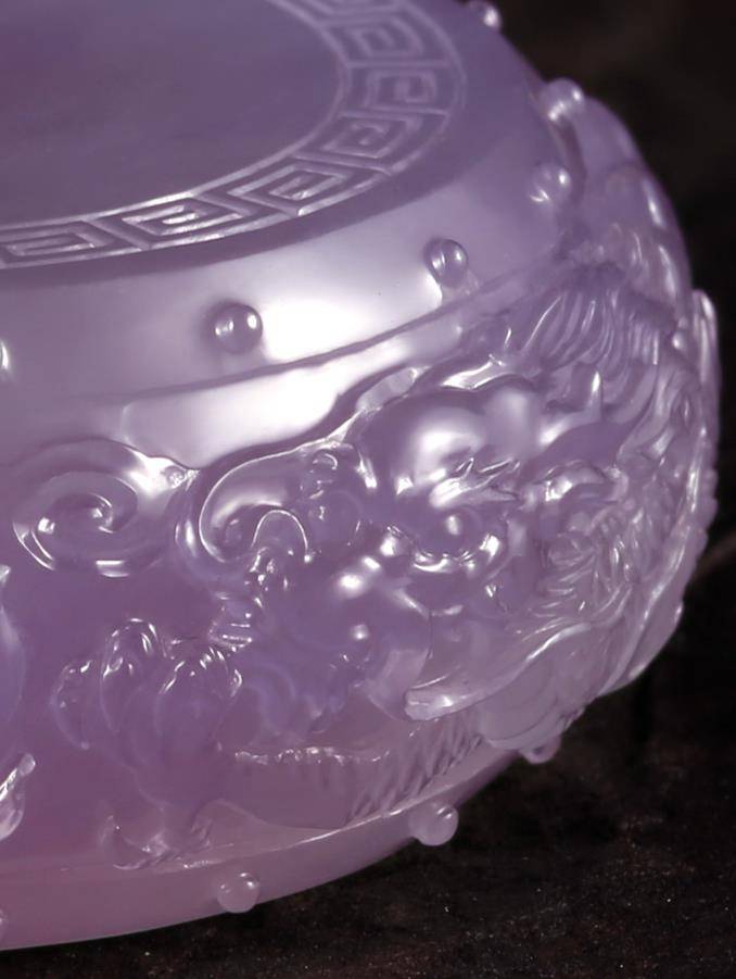 紫罗兰翡翠玉石雕刻的战鼓，为何差异那么大？  第4张
