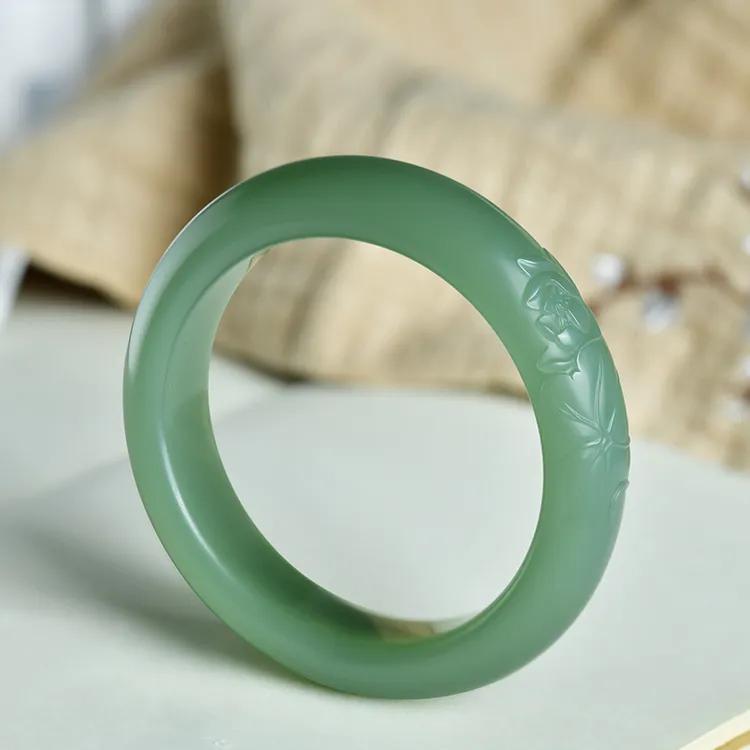 何谓“粉青”？它跟鸭蛋青又是什么关系？  第2张