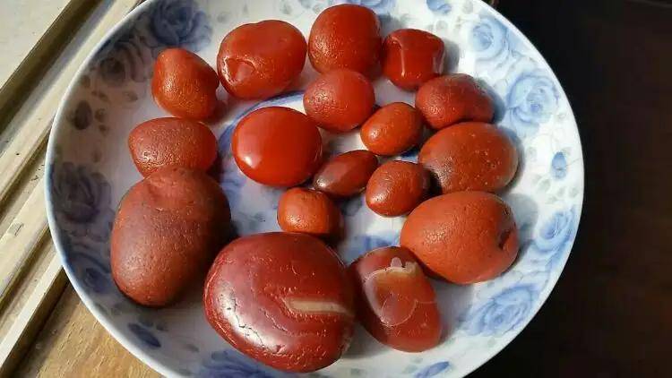 南红居然也有籽料?行里人叫它南红水籽  第3张