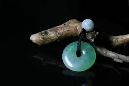 缅甸翡翠玉石，在收藏榜稳居不下，保养的误区甚至有90%人中招!  第2张