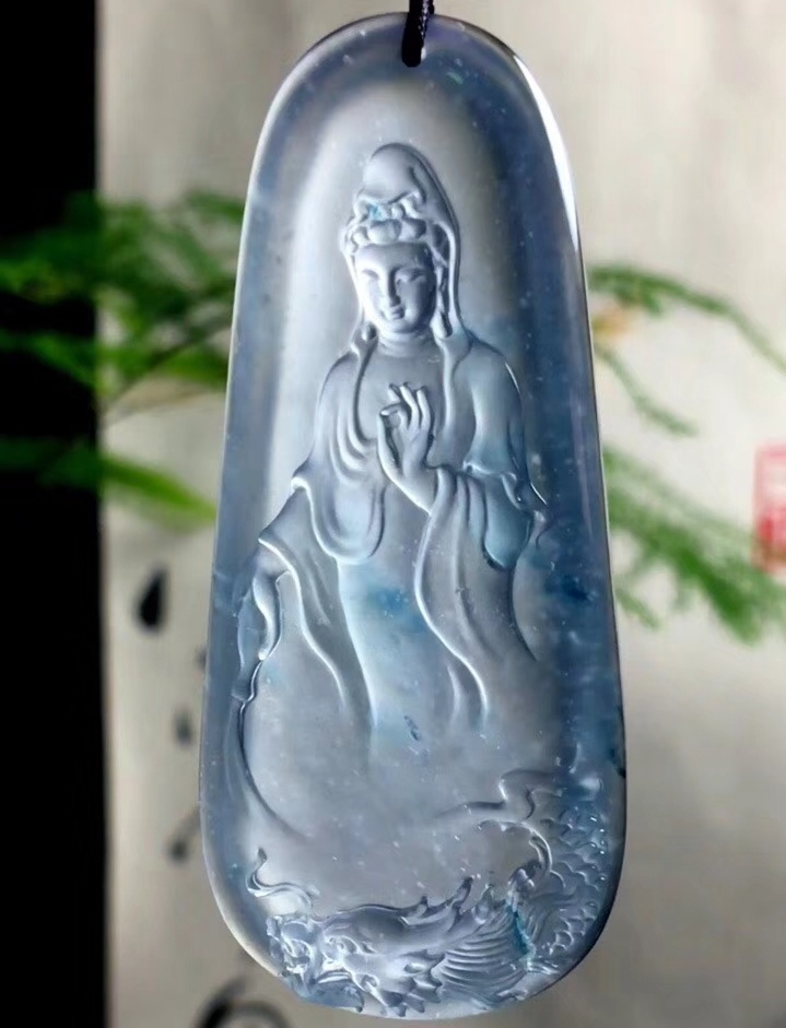 翡翠玉石珠宝无贵贱，喜欢戴的开心就好！  第3张