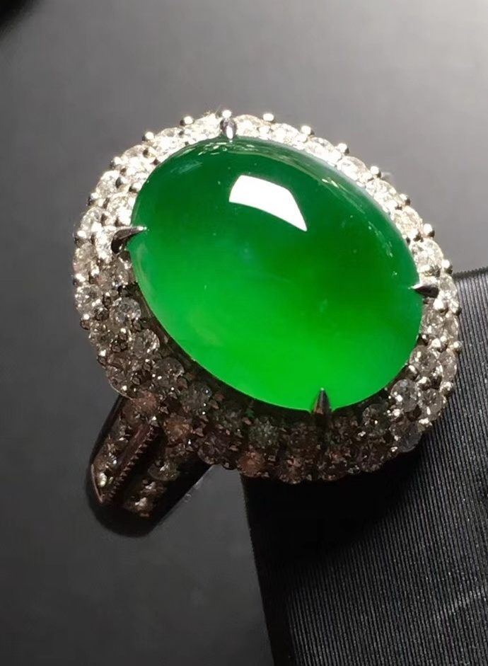 翡翠玉石珠宝无贵贱，喜欢戴的开心就好！  第6张