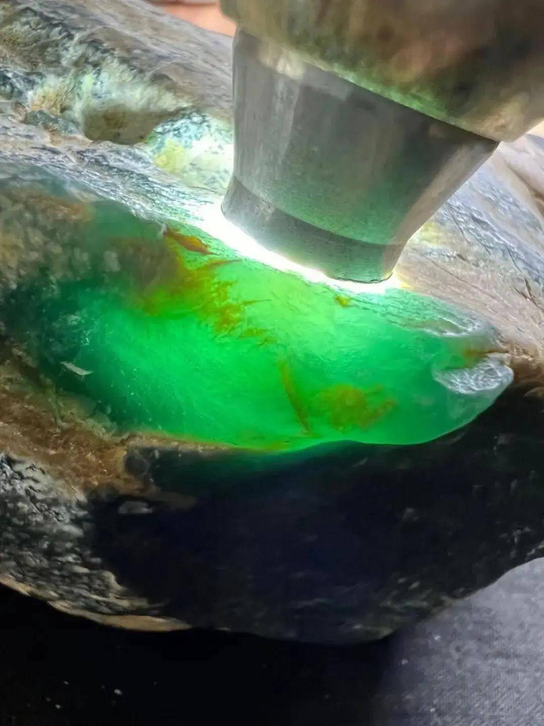 翡翠价格暴涨！产地会影响其价值吗？  第4张