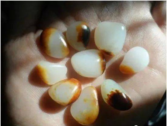 皮色籽料收藏的价格秘密  第15张