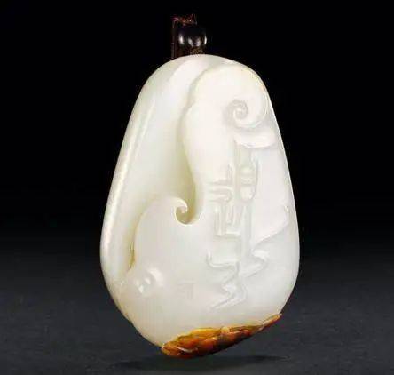 要想养好和田玉，在佩戴时一定要注意这些"忌讳"！  第2张